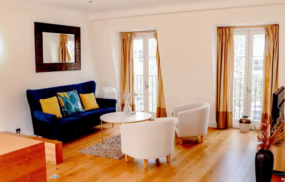 Kendrick Mews clinic lounge